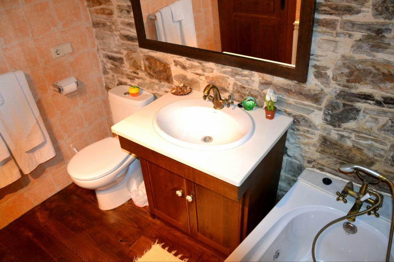 Apartamento La Corrada サンタ・エウラリア・デ・オスコス エクステリア 写真